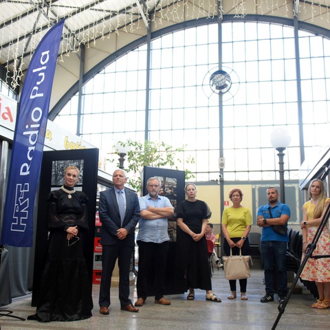 otvorenje izložbe starih fotografija i razglednica pulske tržnice