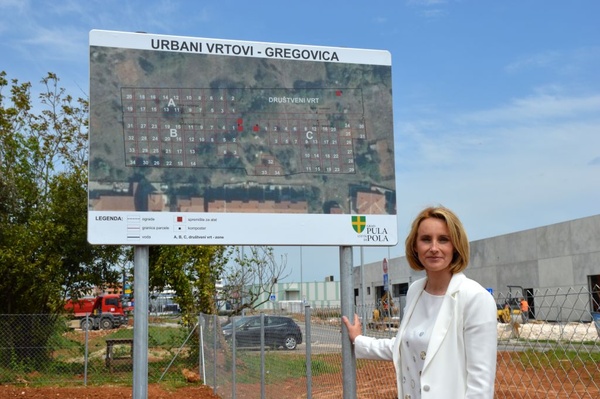 Elena Puh Belci na lokaciji urbanih vrtova - Gregovica