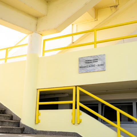 Zapadna tribina stadiona - ploča