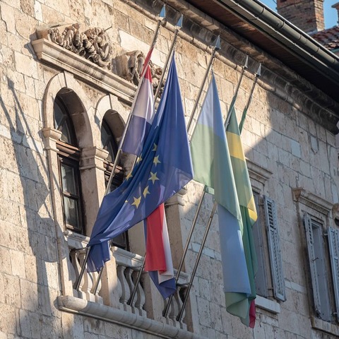 Komunalna palača