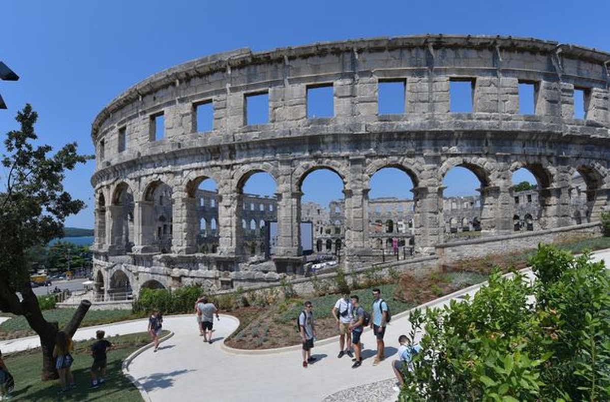 Arena