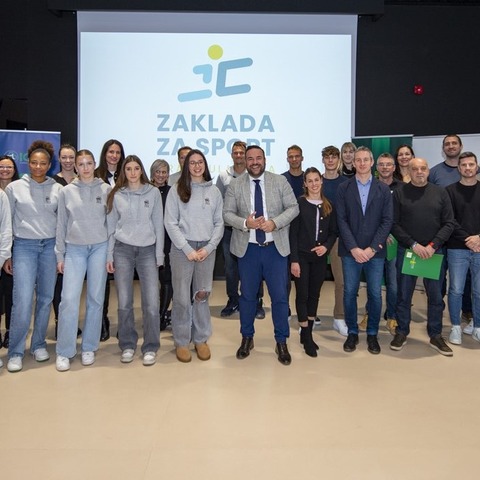 potpisivanje i dodjela ugovora Zaklade za sport grada Pula-Pola