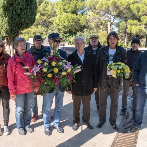 Polaganje vijenaca na Tustino posljednje počivalište