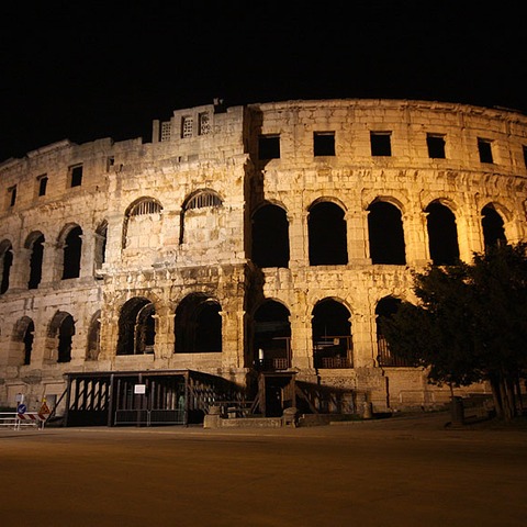 Arena - arhivska fotografija