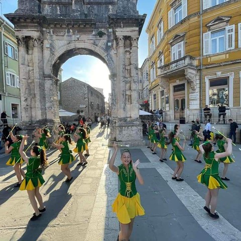 pulske mažoretkinje