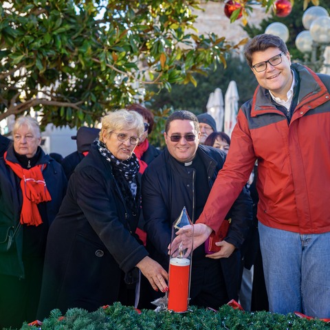 paljenje 1. adventske svijeće