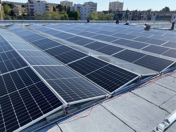 primopredaja i puštanje u pogon fotonaponske elektrane