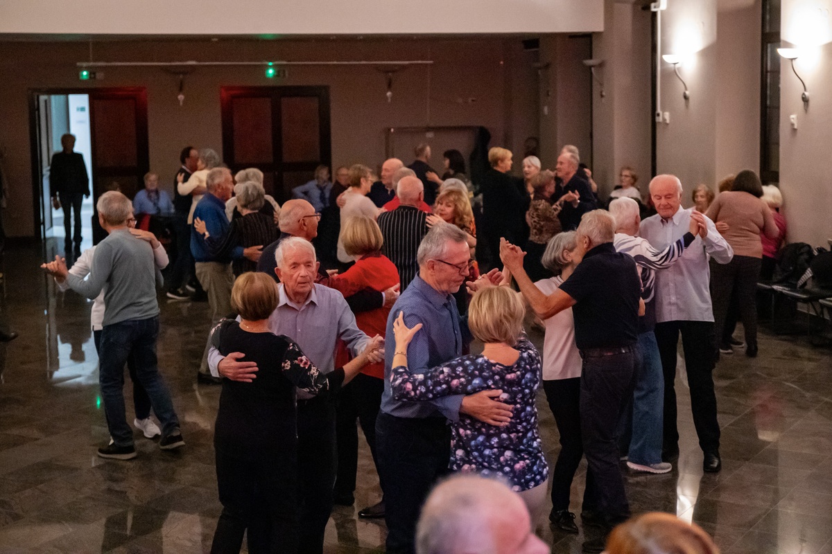 plesna večer umirovljenika