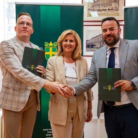 potpisivajne ugovora o Dogradnji OŠ Šijana