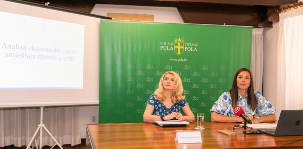 tiskovna konferencija