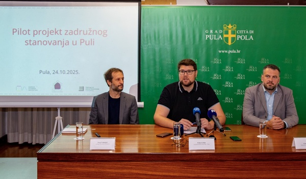 tiskovna konferencija