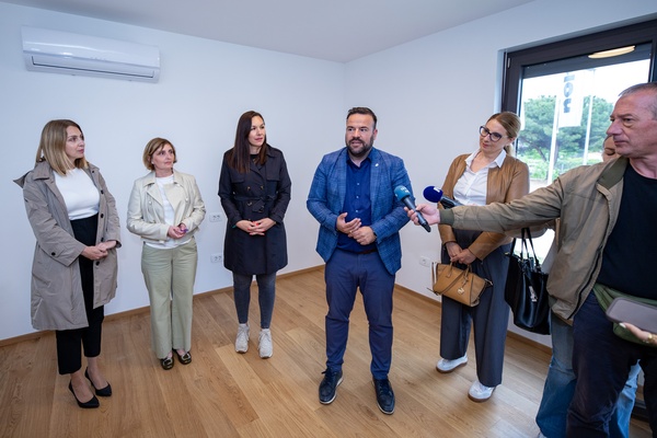 primopredaja stanova na Gregovici