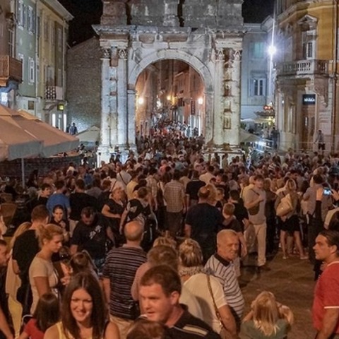 Pulska noć - arhiva