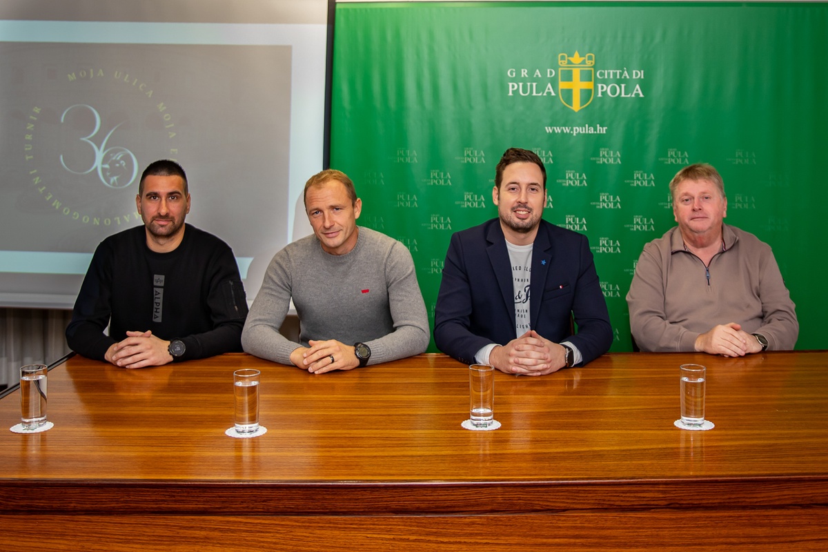 tiskovna konferencija