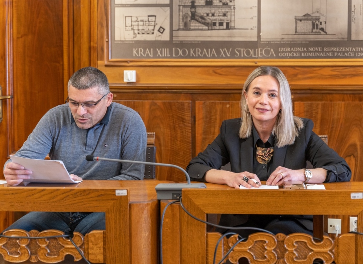 Zamjenica gradonačelnika Ivona Močenić i Kristian Družeta