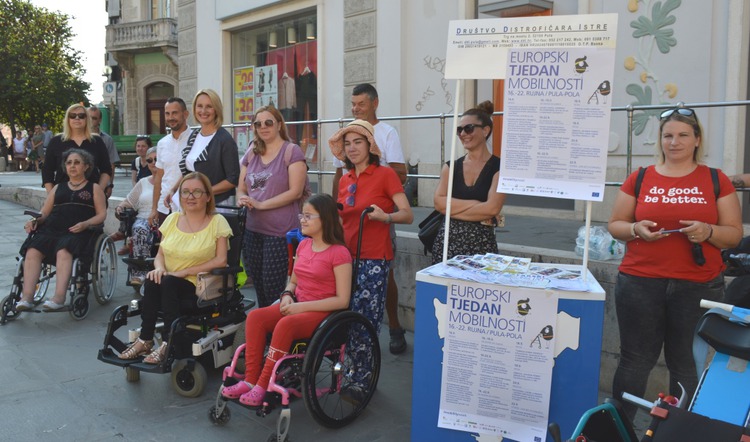 Zamjenica gradonačelnika sa članovima Društva distrofičara Istre