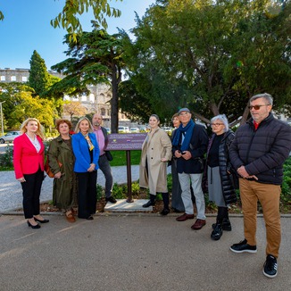 Park Nimfej_ploča zahvale donatorima organa
