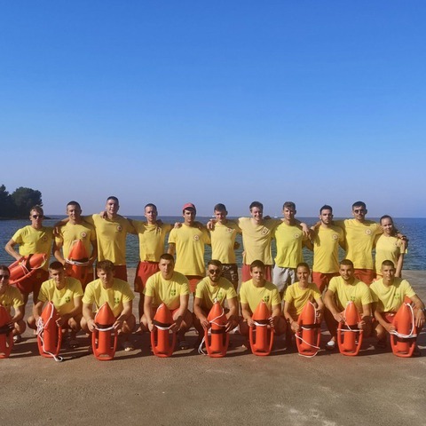 spacioci na pulskim plažama